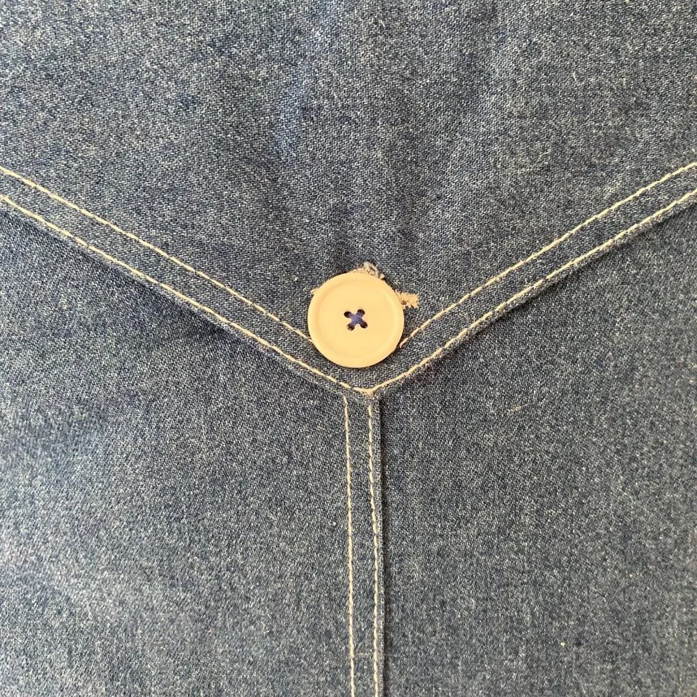 Denim throw pillow button closure blue casual‎ decorative 100% cotton 18